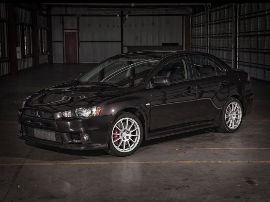  Mitsubishi Lancer Evolution X SE 2009 года  (US) (фото 11 из 11)